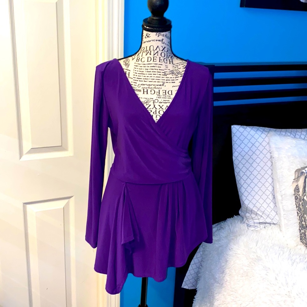 Women’s top from Venus size Med